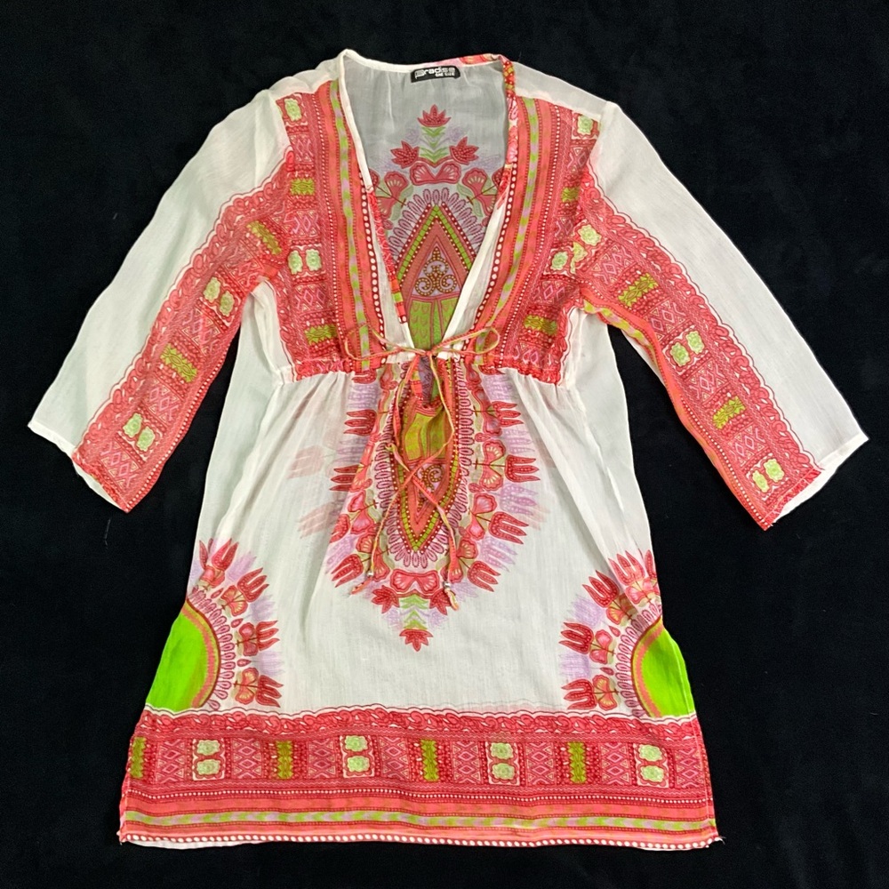 Vibrant swim suit cover up